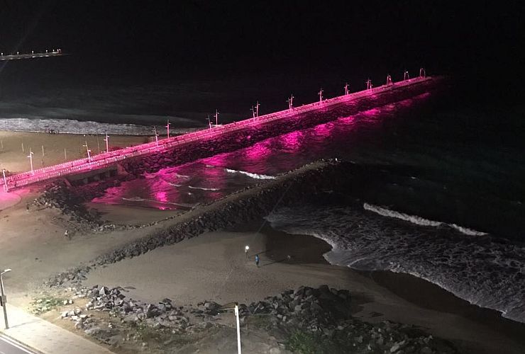O Sintrajufe/CE apoia o Outubro Rosa; Fortaleza recebe iluminação especial